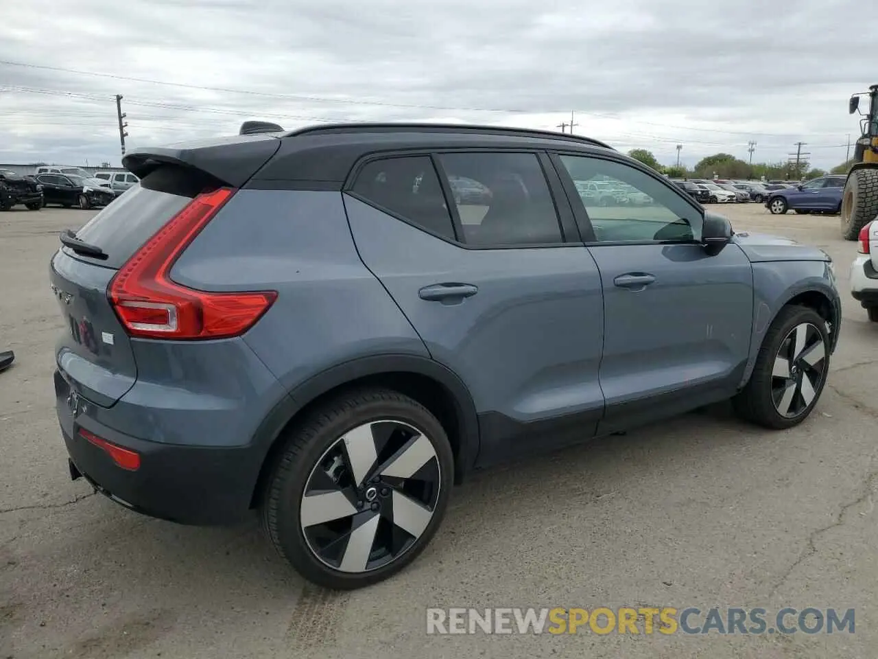 3 Фотография поврежденного автомобиля YV4ED3UM8P2961627 VOLVO XC40 2023