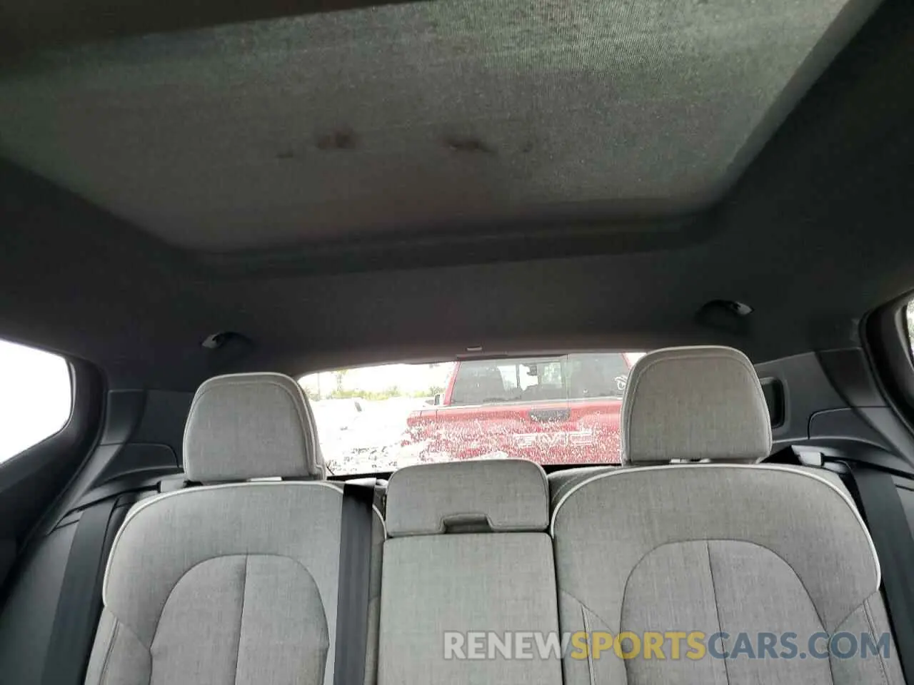 10 Photograph of a damaged car YV4ED3UM9P2982888 VOLVO XC40 2023