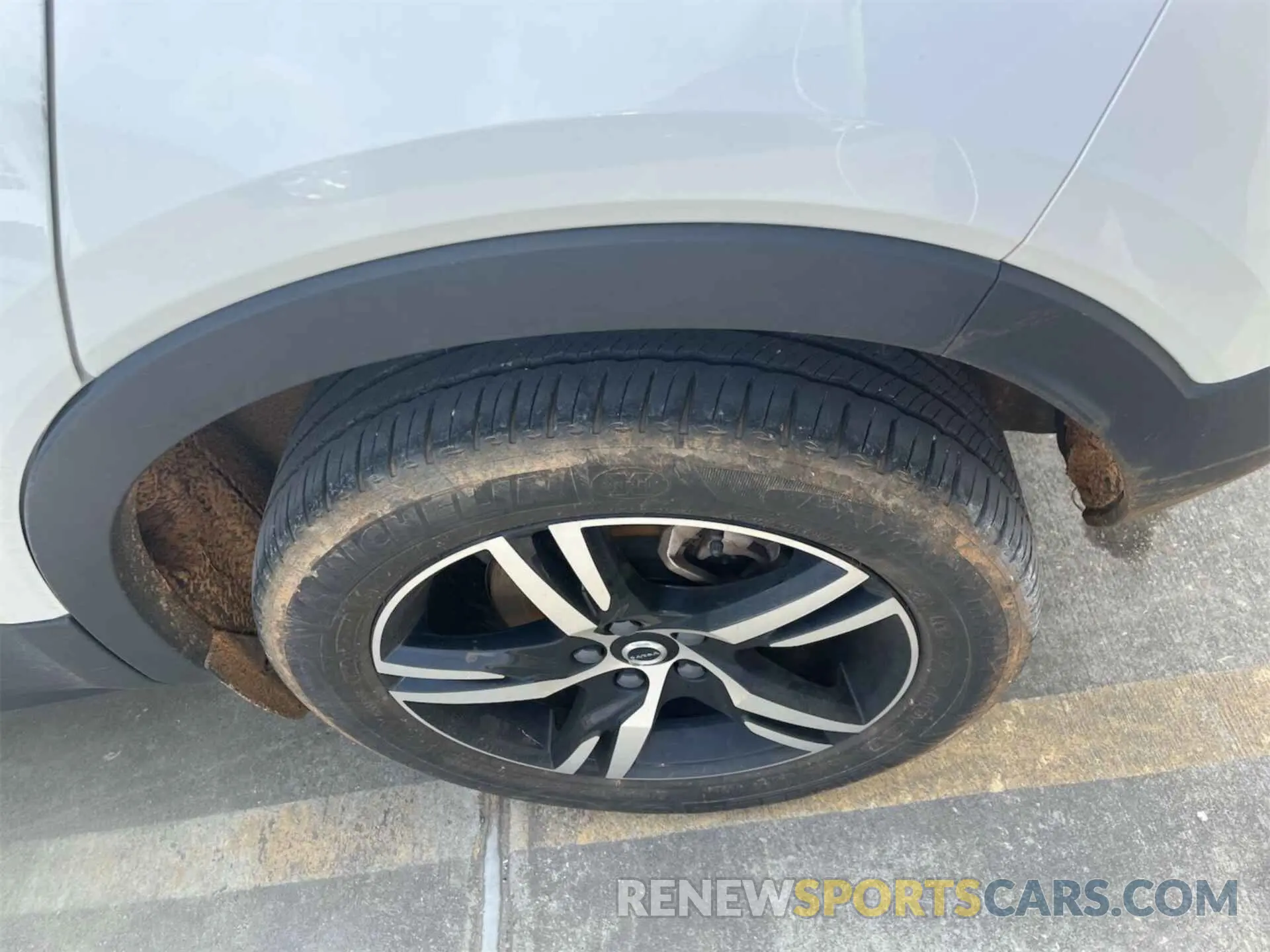 10 Photograph of a damaged car YV4K92HKXP2060377 VOLVO XC40 2023