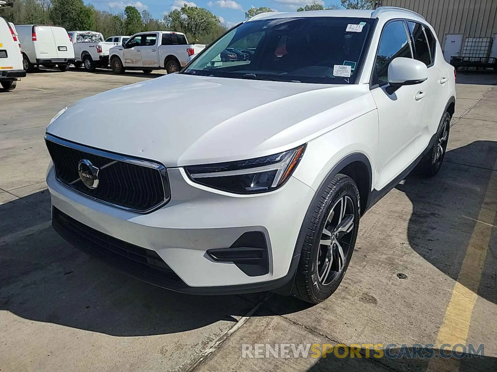 7 Photograph of a damaged car YV4K92HKXP2060377 VOLVO XC40 2023