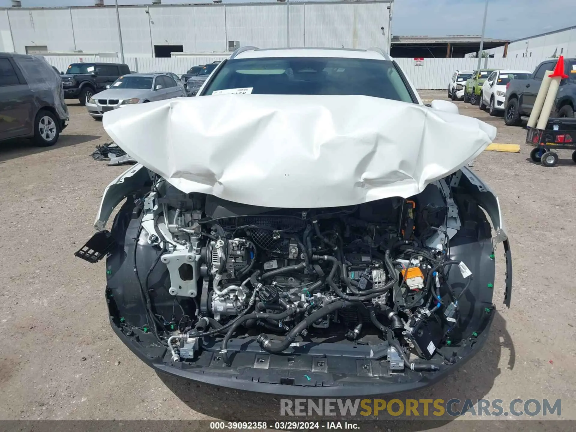 13 Фотография поврежденного автомобиля YV4L12UE1P2029854 VOLVO XC40 2023