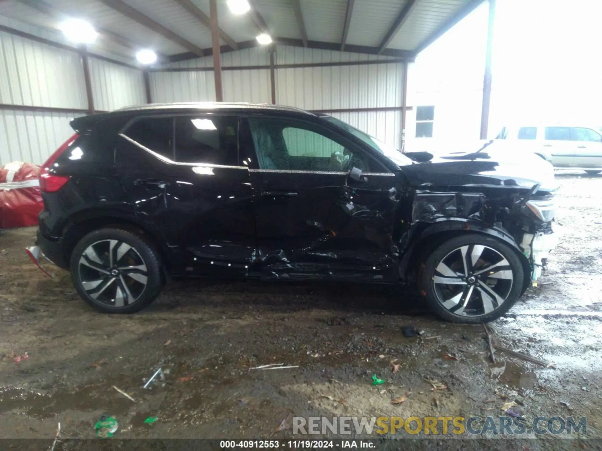 14 Фотография поврежденного автомобиля YV4L12UN6P2088821 VOLVO XC40 2023