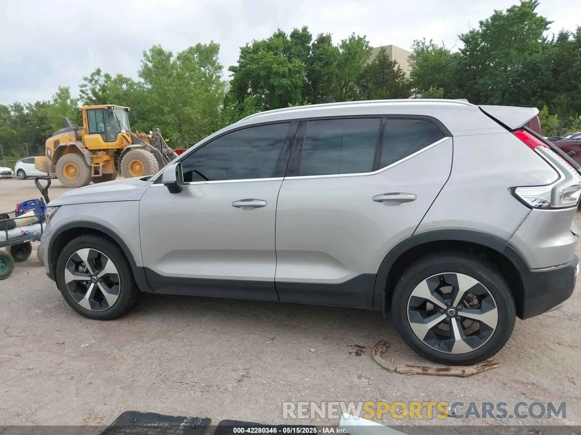 14 Фотография поврежденного автомобиля YV4L12UN9P2927523 VOLVO XC40 2023
