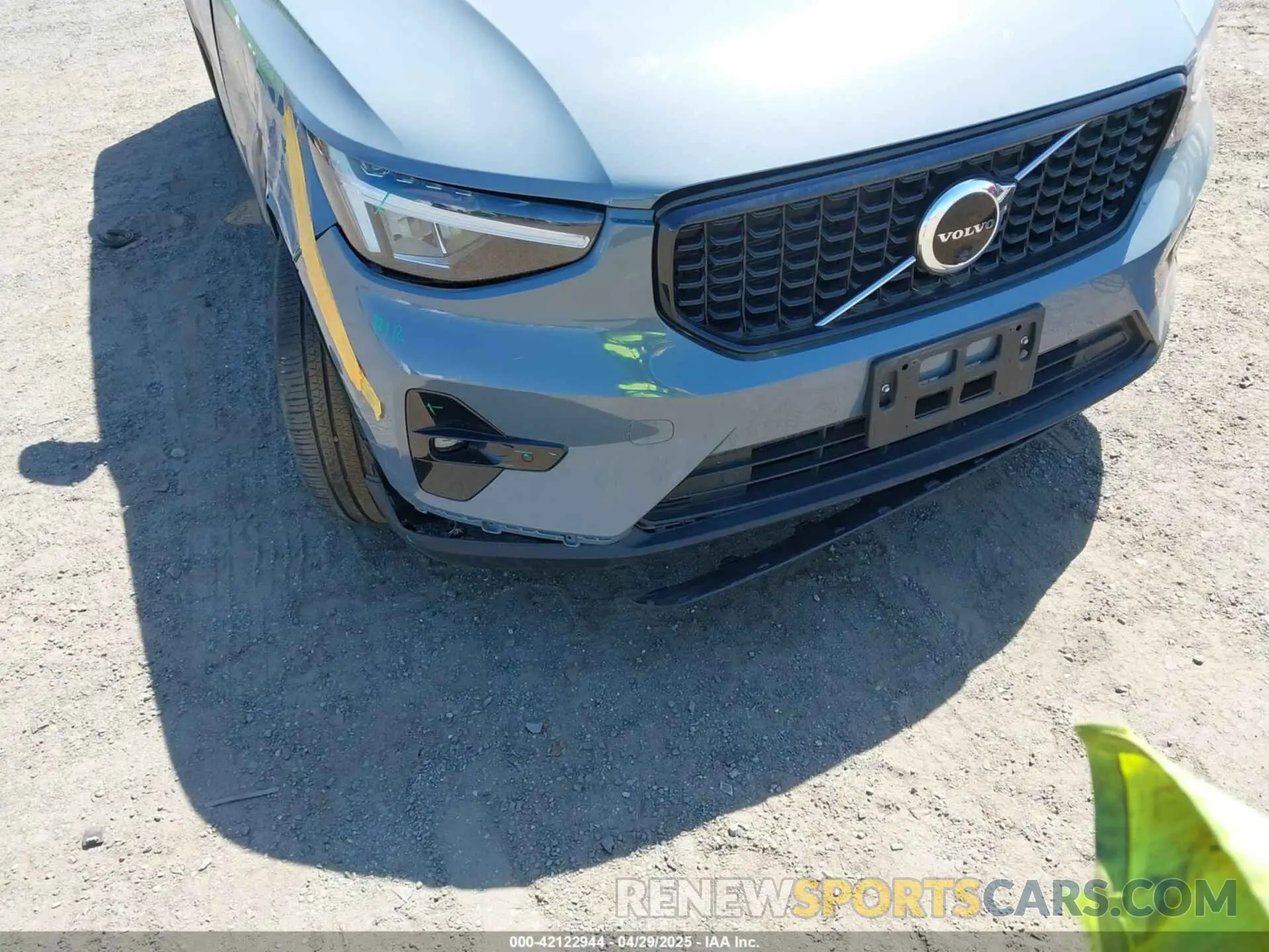 20 Photograph of a damaged car YV4L12UW6P2091677 VOLVO XC40 2023