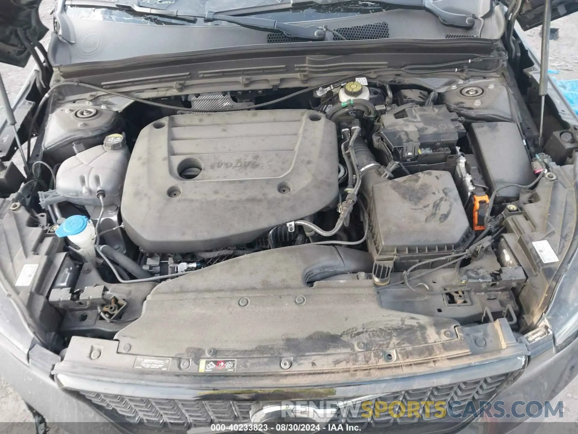 10 Фотография поврежденного автомобиля YV4L12UW6P2983721 VOLVO XC40 2023