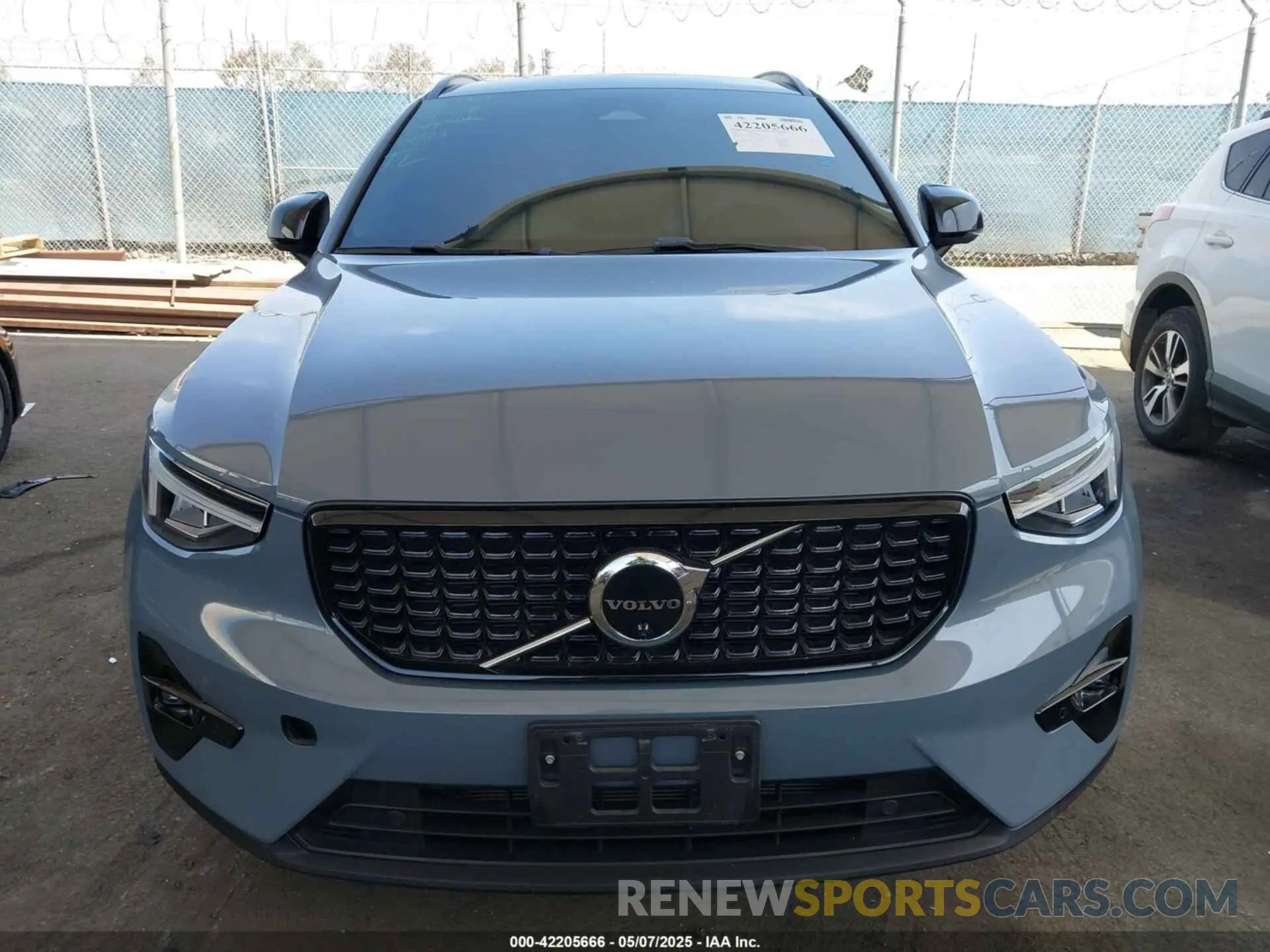 12 Photograph of a damaged car YV4L12UX9P2952245 VOLVO XC40 2023