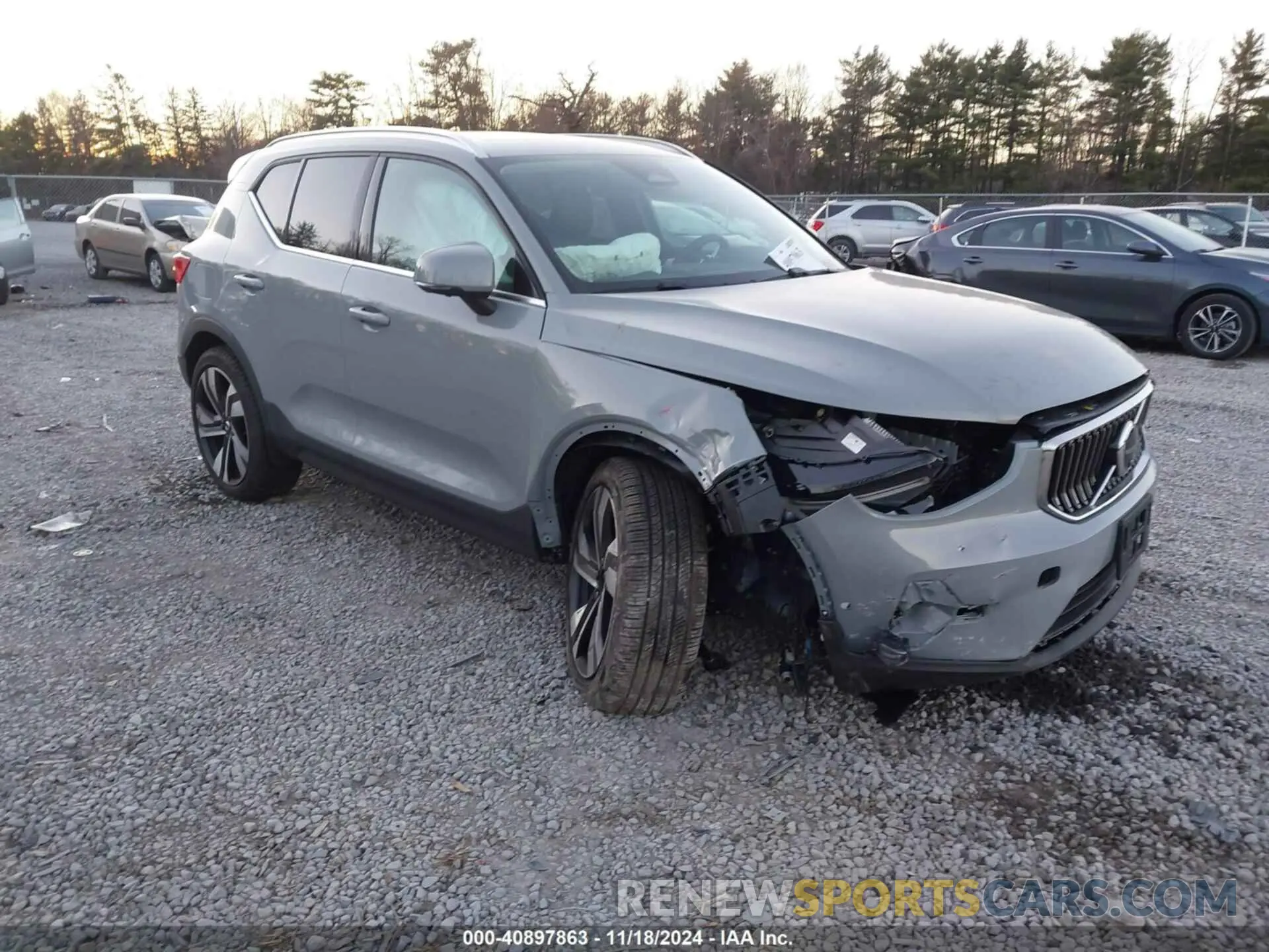 1 Фотография поврежденного автомобиля YV4L12UF4R2300269 VOLVO XC40 2024