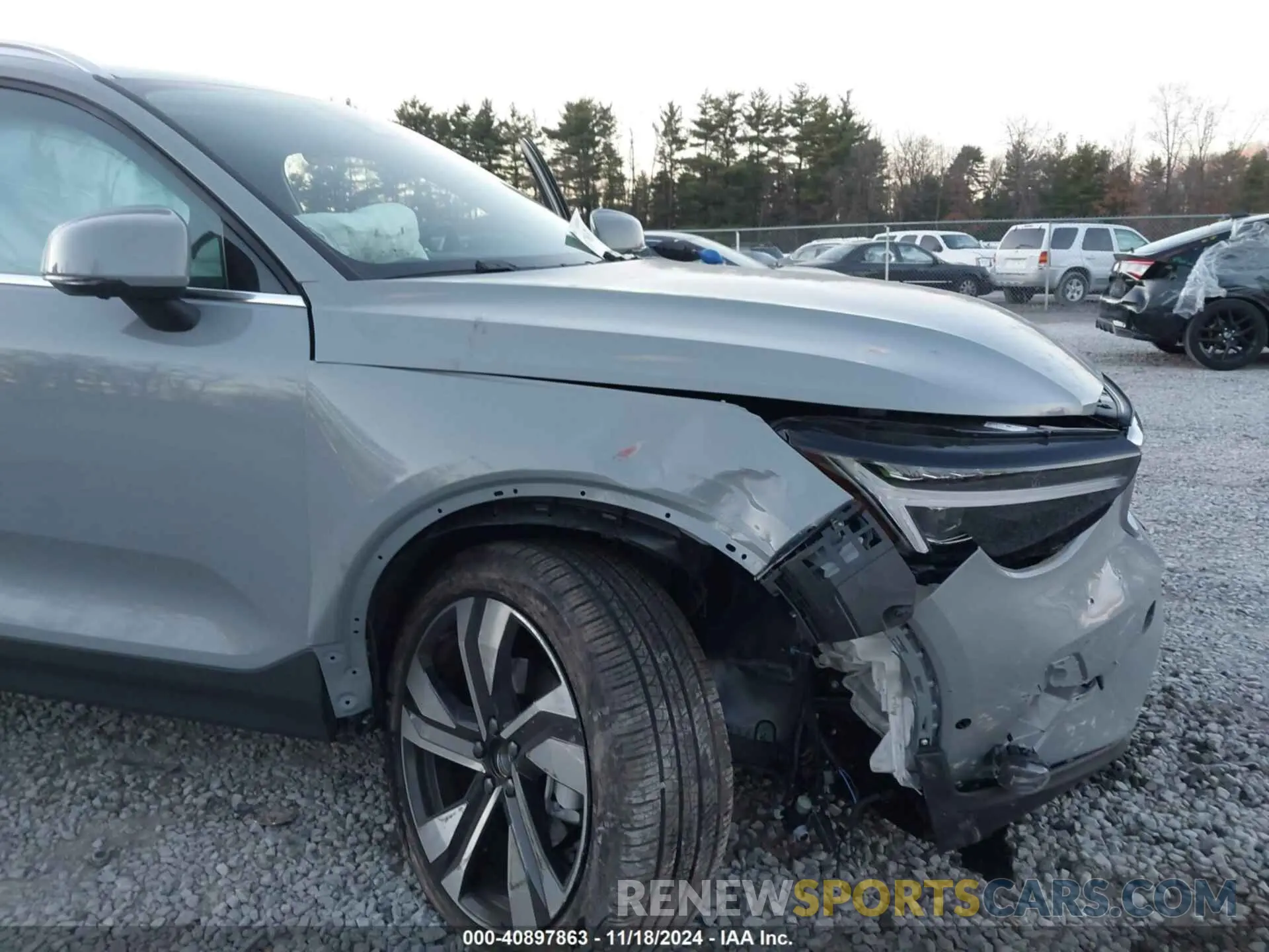 6 Фотография поврежденного автомобиля YV4L12UF4R2300269 VOLVO XC40 2024