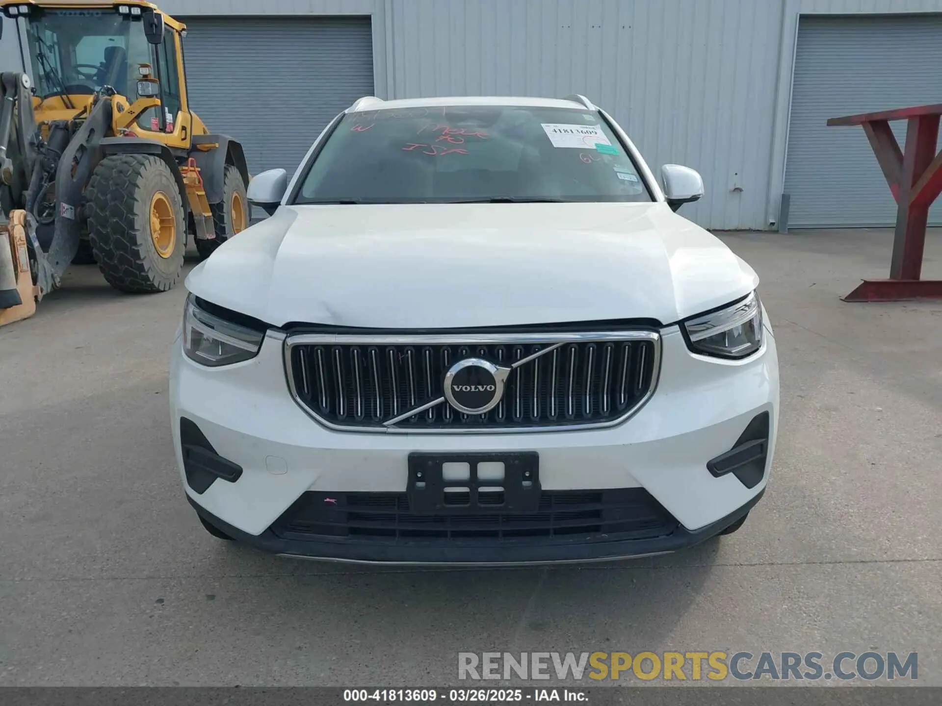 13 Фотография поврежденного автомобиля YV4L12UK5R2226924 VOLVO XC40 2024