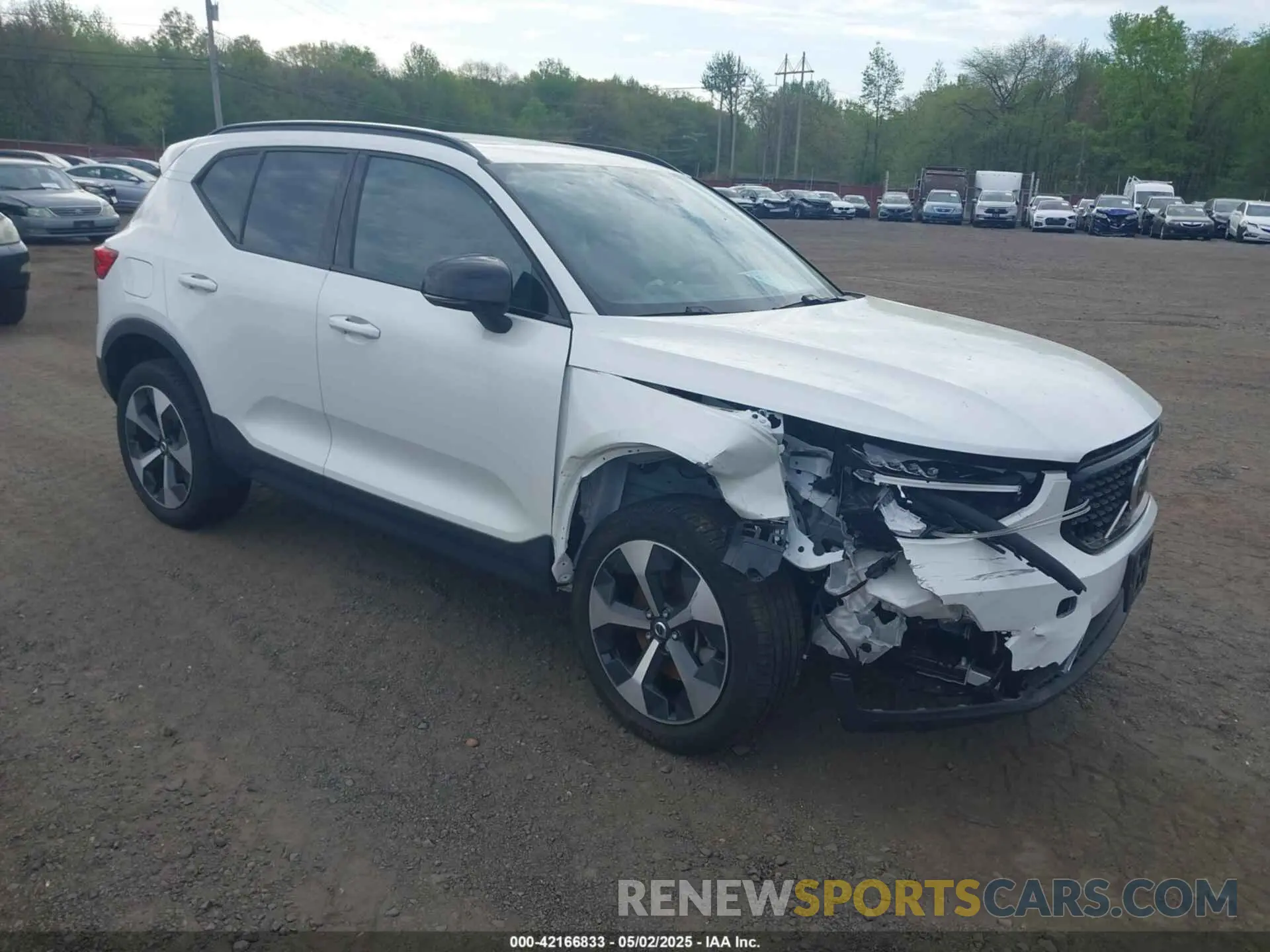1 Photograph of a damaged car YV4L12UKXR2216003 VOLVO XC40 2024