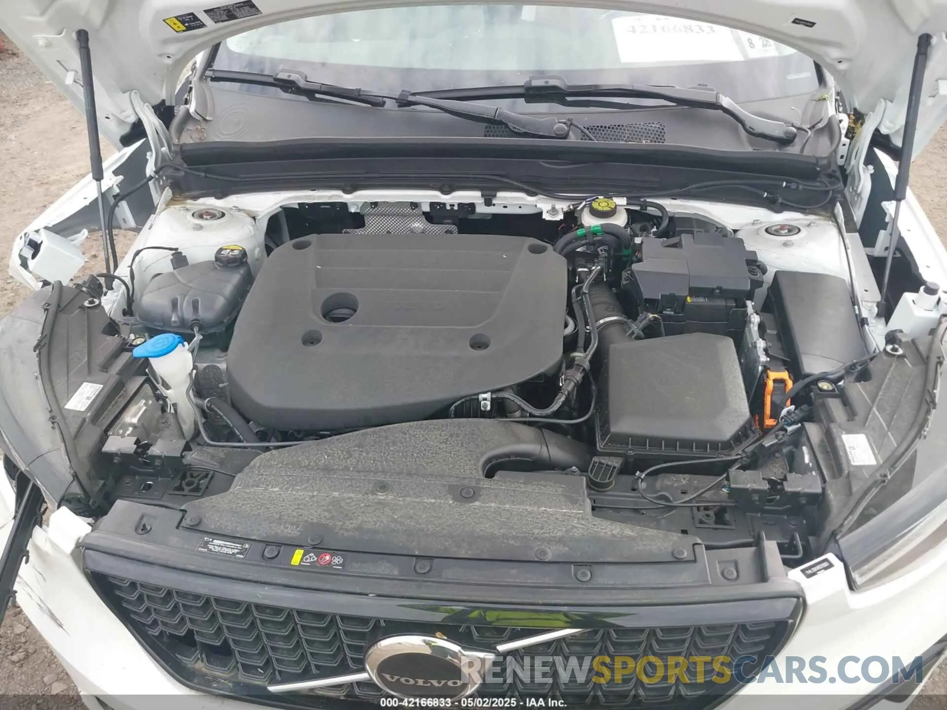 10 Photograph of a damaged car YV4L12UKXR2216003 VOLVO XC40 2024