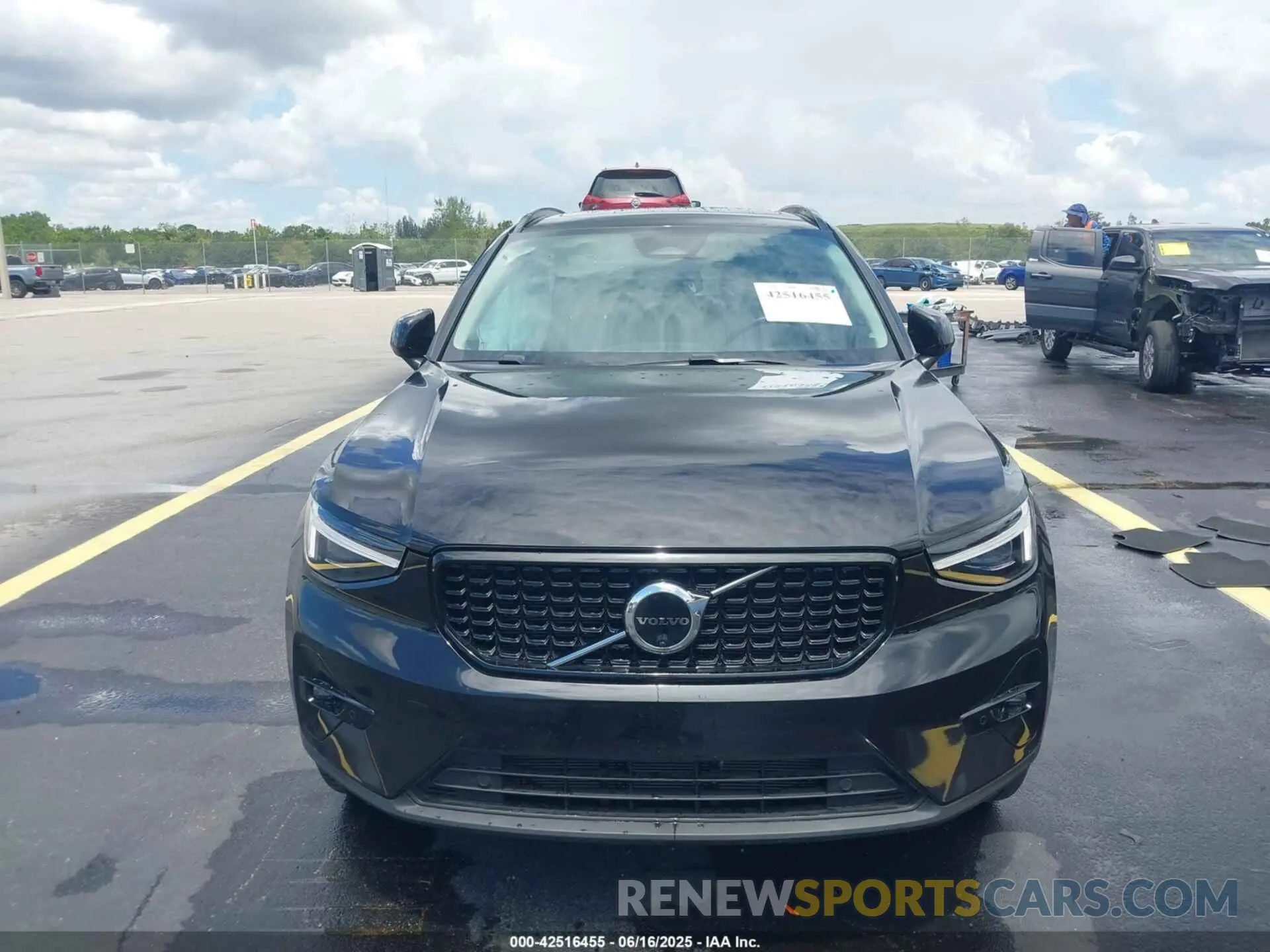 13 Photograph of a damaged car YV4L12UL5R2308371 VOLVO XC40 2024
