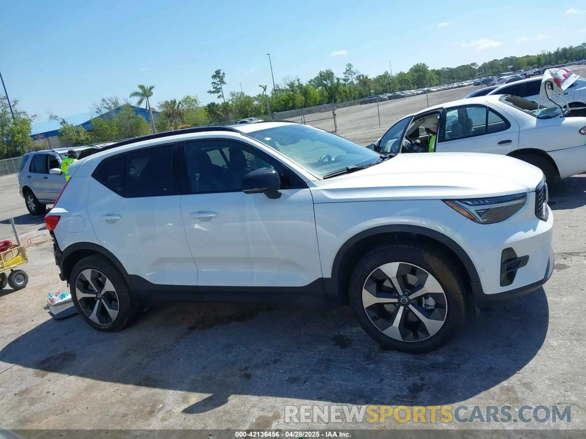 13 Photograph of a damaged car YV4L12UC2S2451557 VOLVO XC40 2025