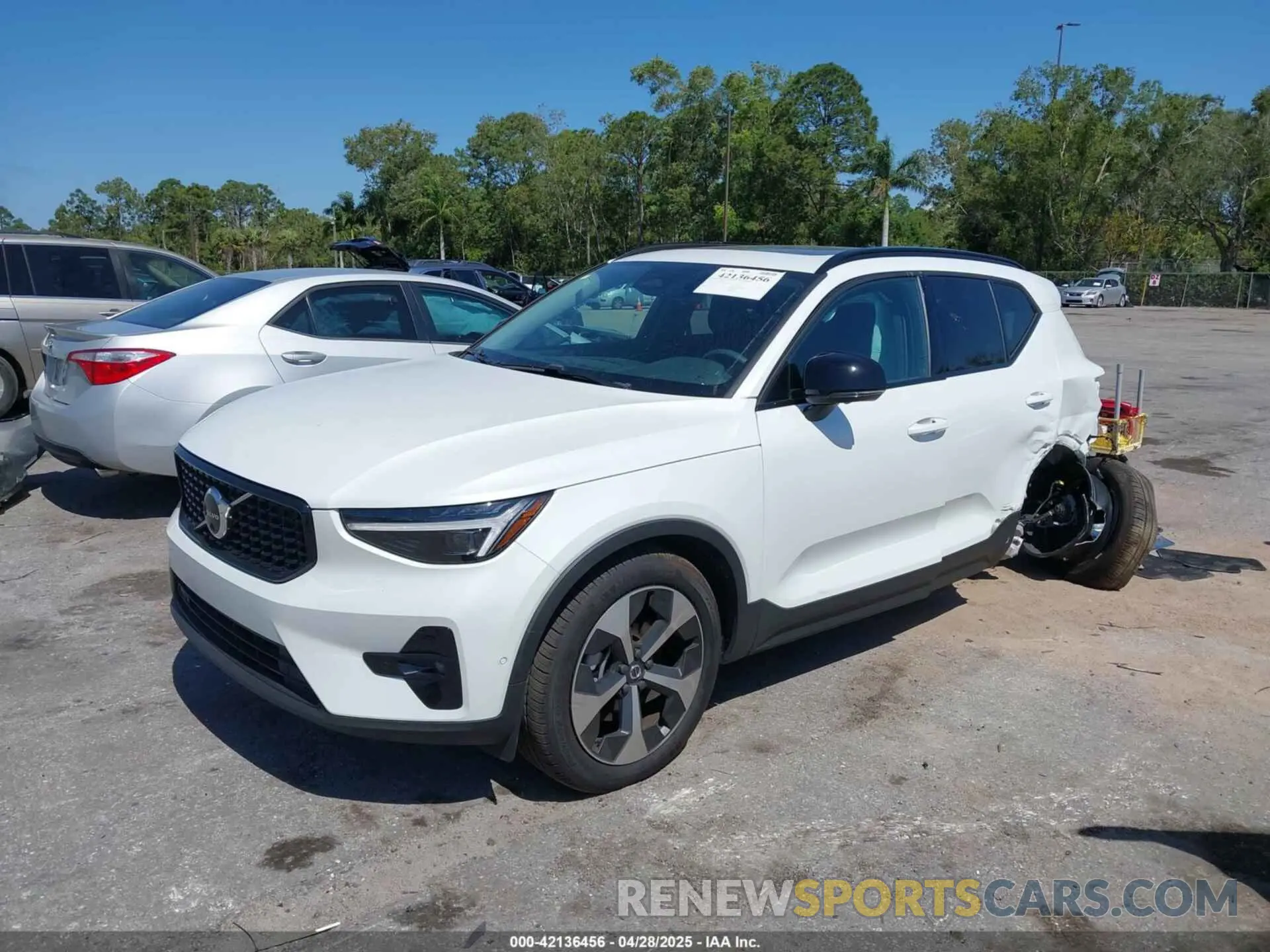2 Photograph of a damaged car YV4L12UC2S2451557 VOLVO XC40 2025