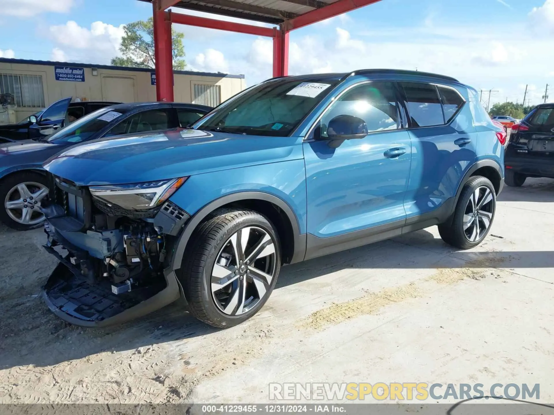 2 Фотография поврежденного автомобиля YV4L12UC2S2492870 VOLVO XC40 2025
