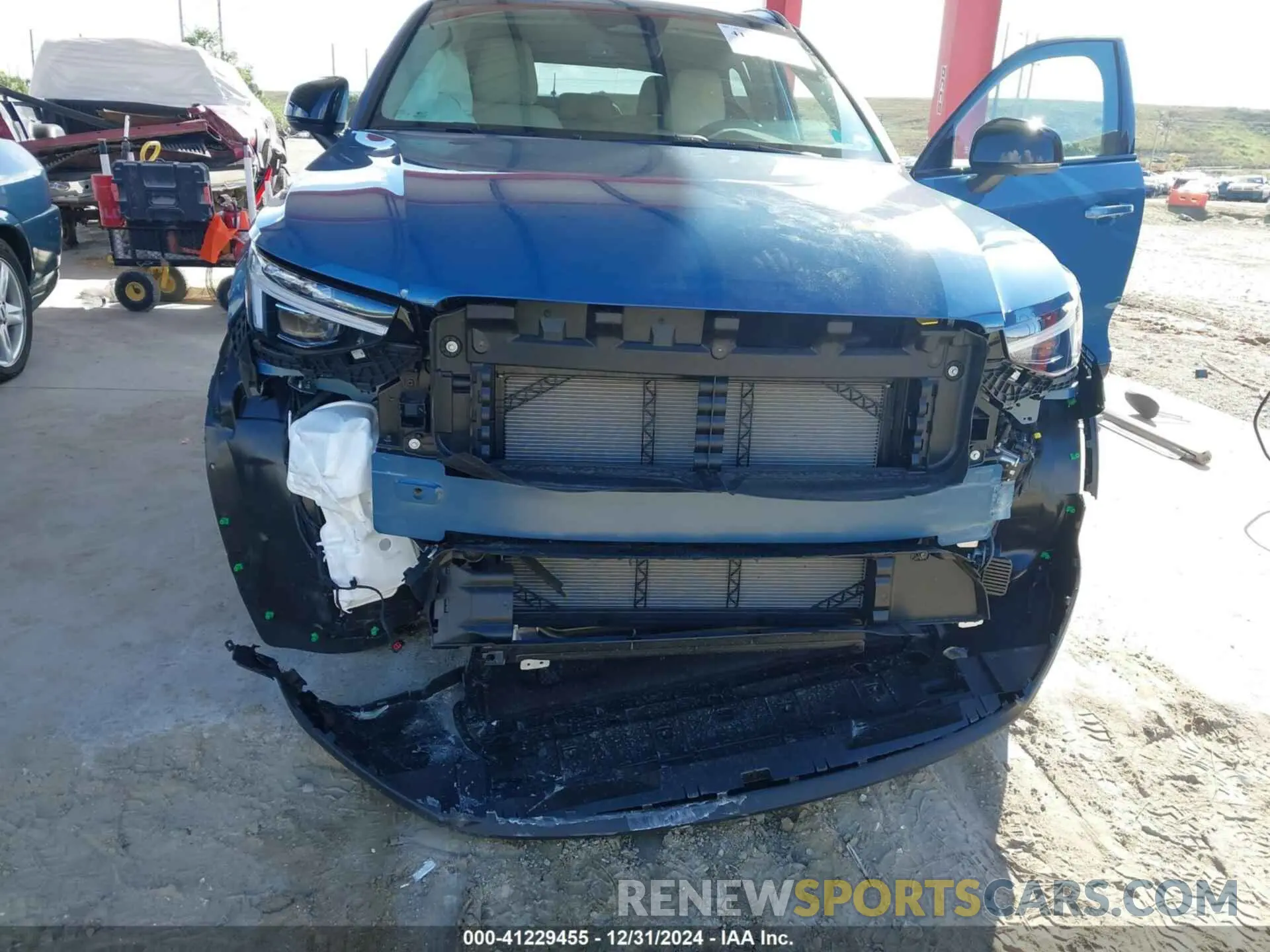 6 Фотография поврежденного автомобиля YV4L12UC2S2492870 VOLVO XC40 2025