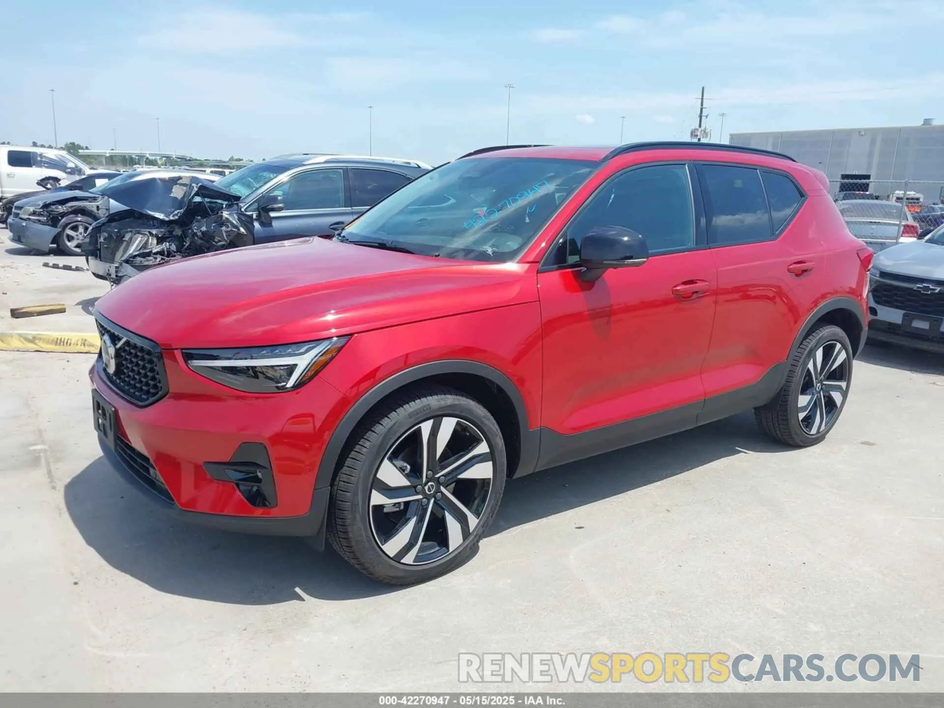 2 Photograph of a damaged car YV4L12UM3S2529546 VOLVO XC40 2025
