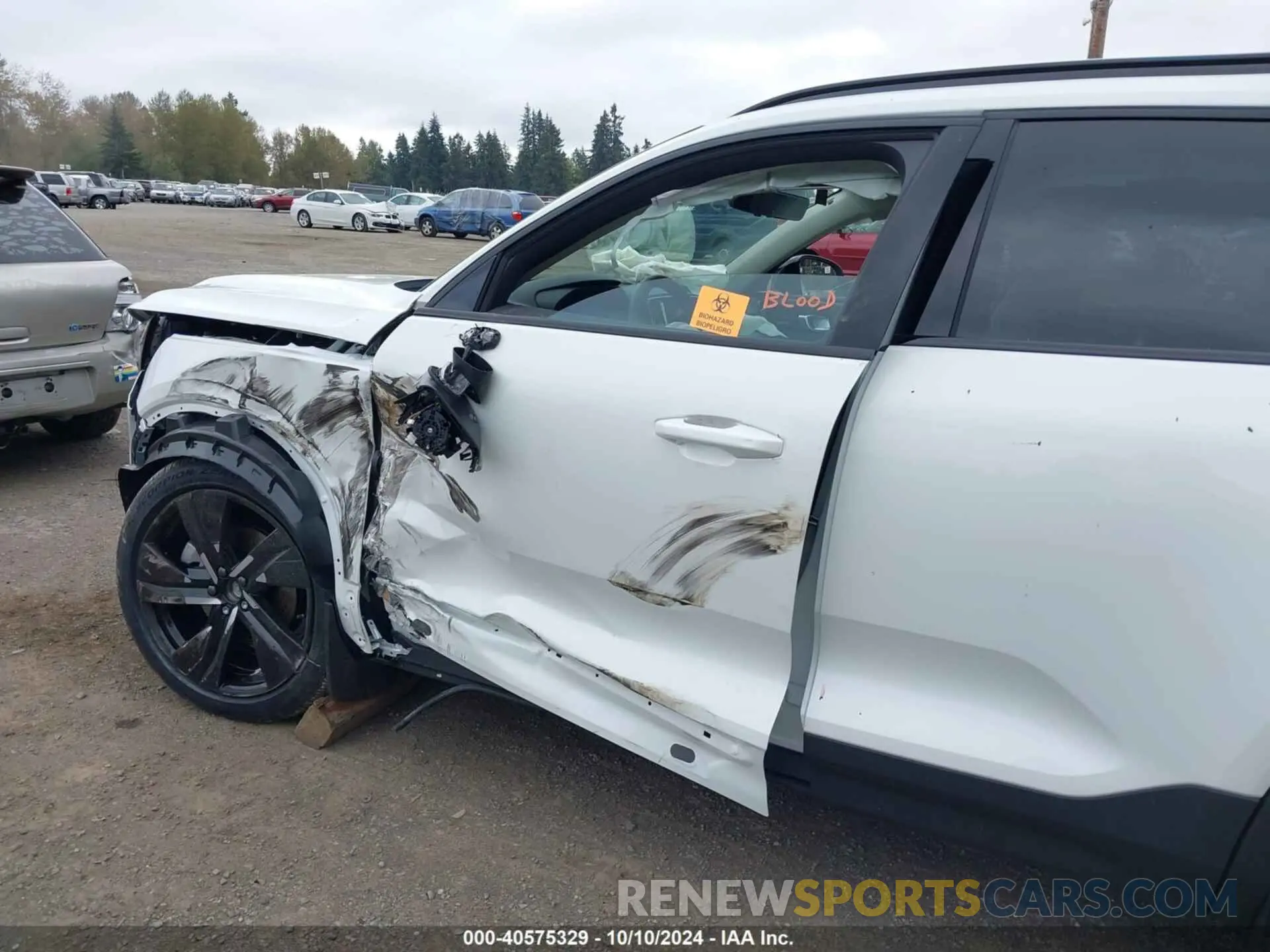 20 Photograph of a damaged car YV4L12UM9S2463584 VOLVO XC40 2025