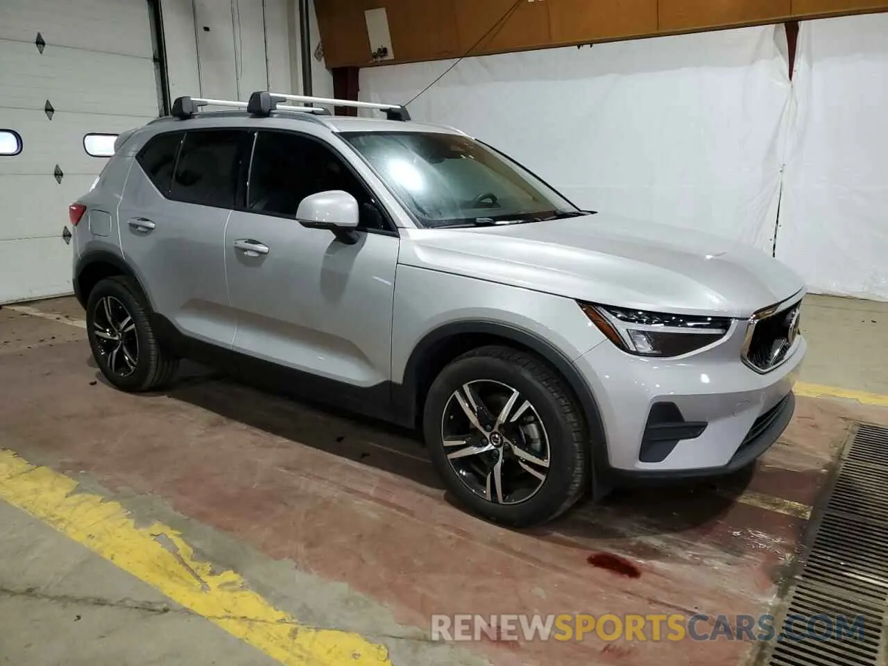 4 Photograph of a damaged car YV4L12UK4P2946986 VOLVO XC40 CORE 2023