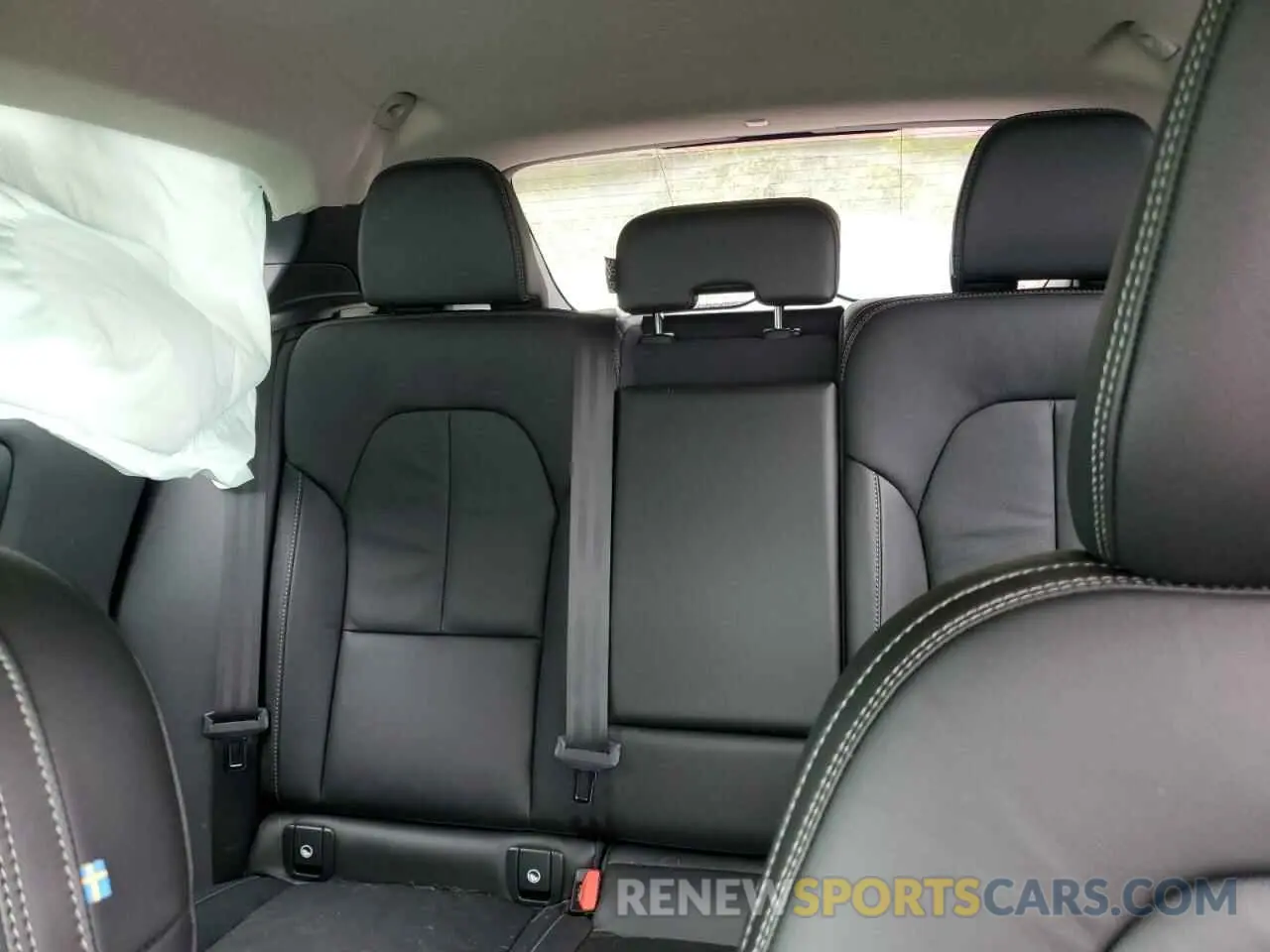 10 Photograph of a damaged car YV4L12UV4P2925081 VOLVO XC40 CORE 2023