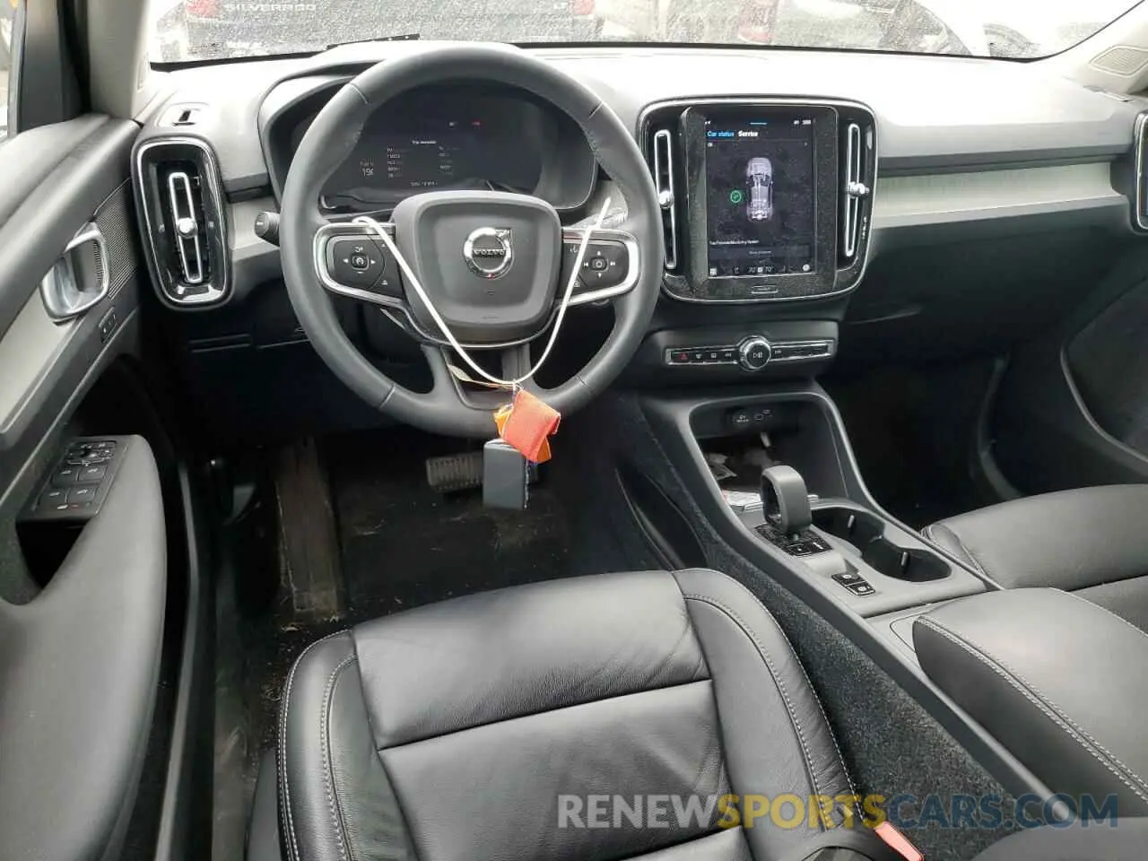 8 Photograph of a damaged car YV4L12UV4P2925081 VOLVO XC40 CORE 2023