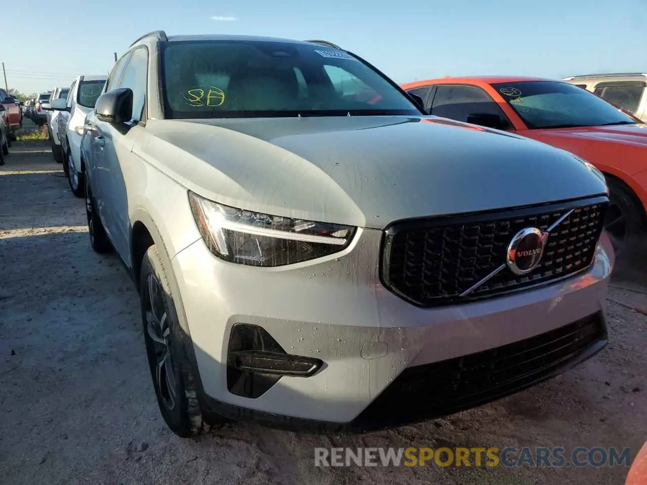5 Photograph of a damaged car YV4L12UK1R2275716 VOLVO XC40 CORE 2024
