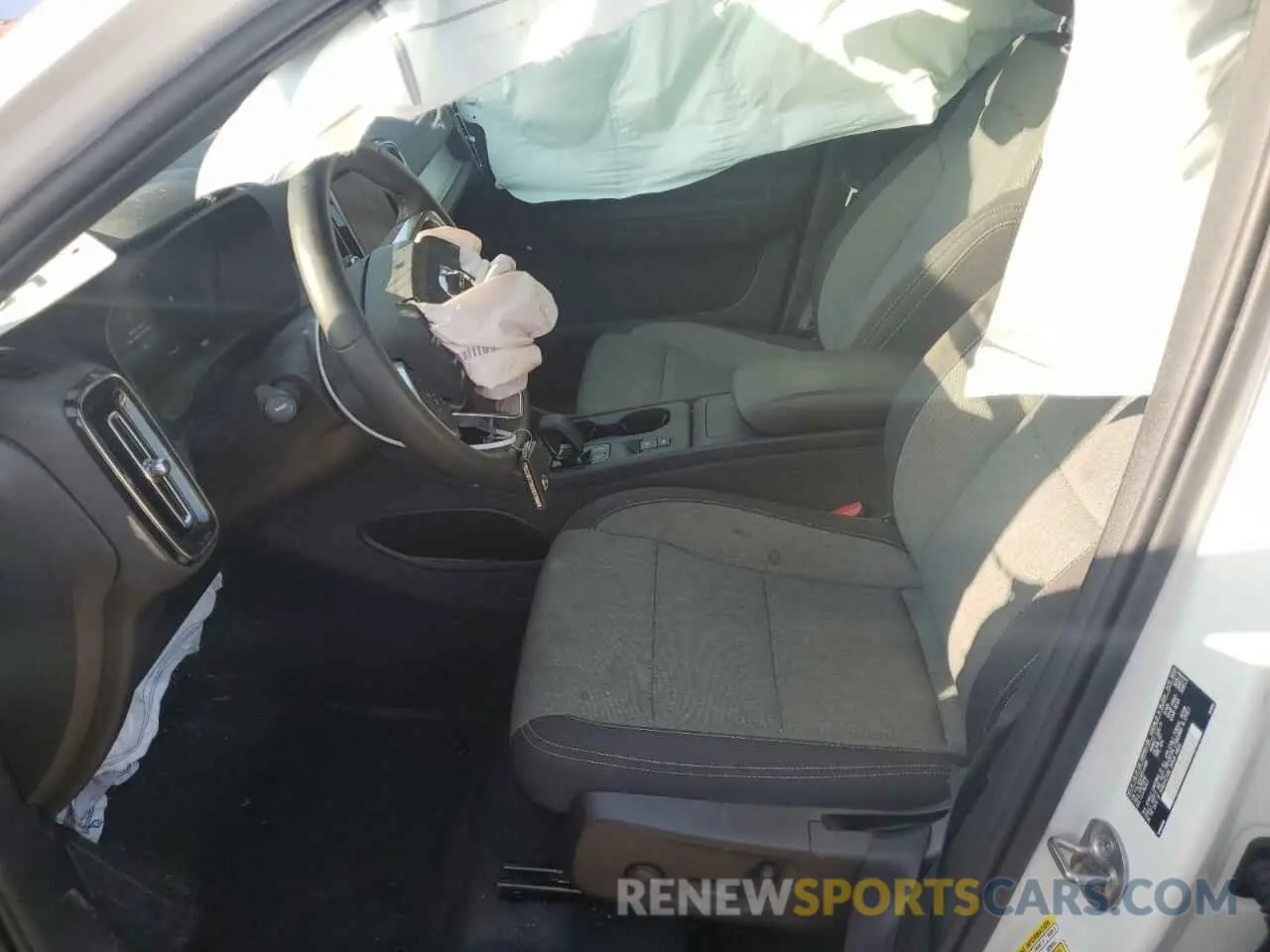 7 Фотография поврежденного автомобиля YV4L12UK4R2341885 VOLVO XC40 CORE 2024