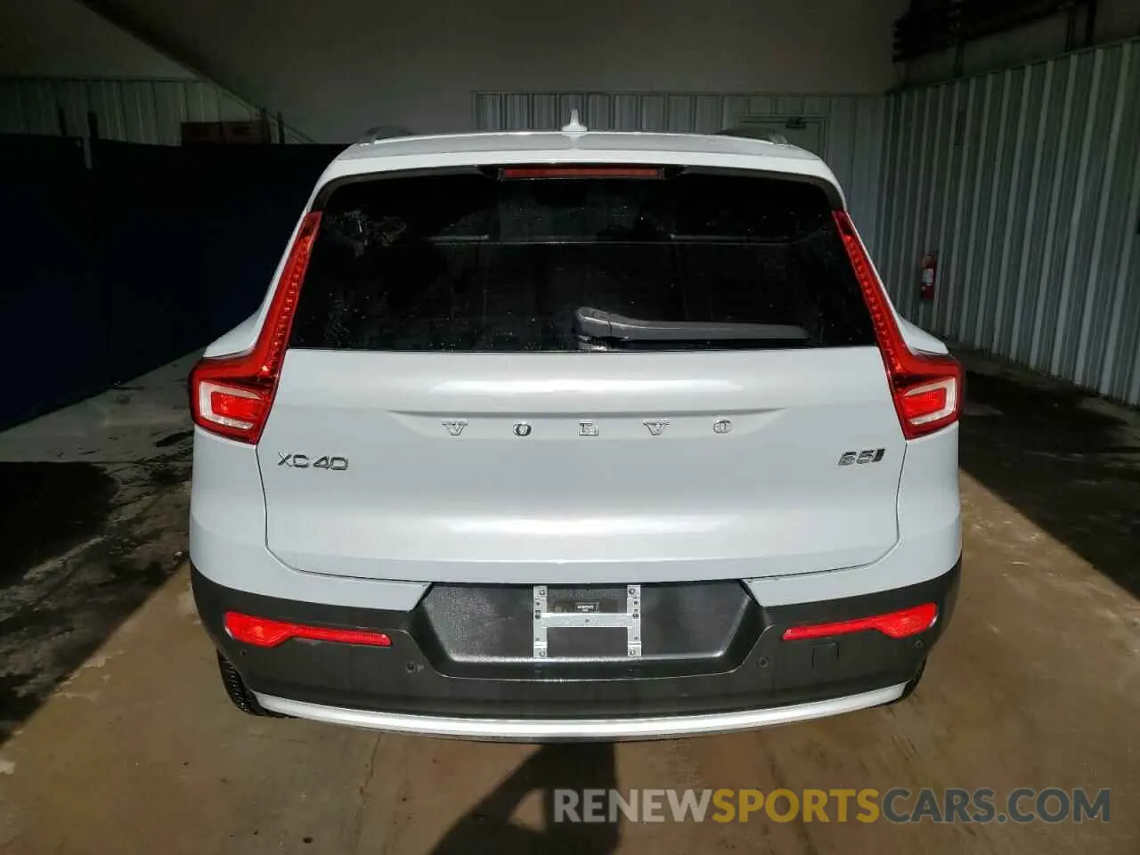 6 Photograph of a damaged car YV4L12UK7R2340102 VOLVO XC40 CORE 2024