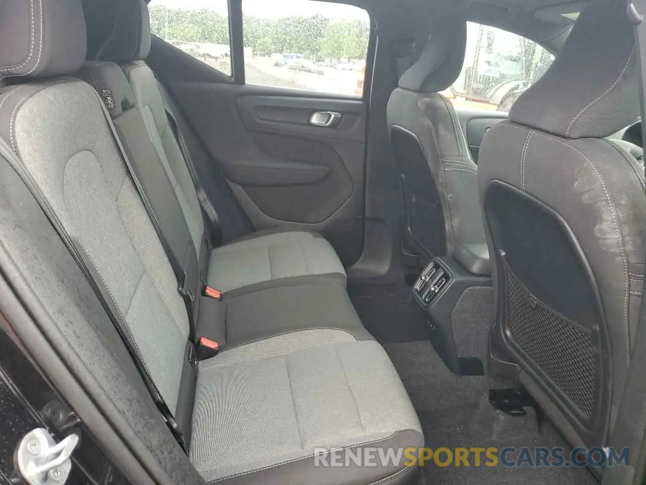 11 Фотография поврежденного автомобиля YV4L12UK9R2335998 VOLVO XC40 CORE 2024
