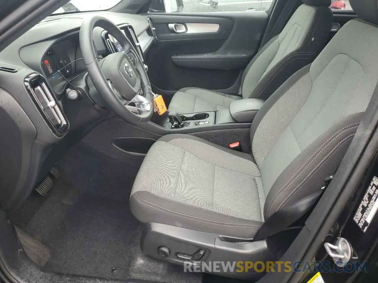 7 Фотография поврежденного автомобиля YV4L12UK9R2335998 VOLVO XC40 CORE 2024