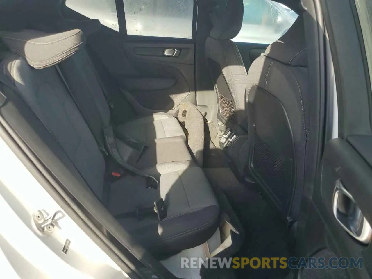 11 Photograph of a damaged car YV4L12UJ3S2450867 VOLVO XC40 CORE 2025
