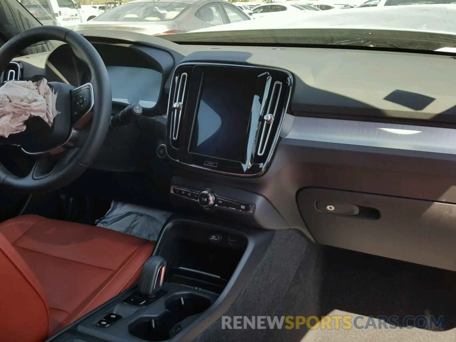 9 Photograph of a damaged car YV4162XZ2K2019544 VOLVO XC40 MOMENTUM 2019