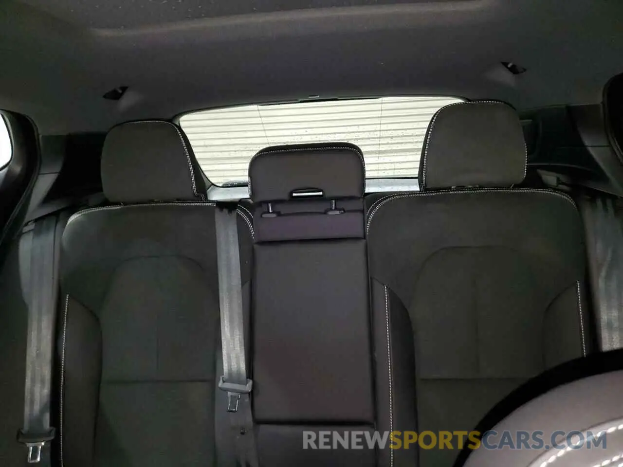 10 Photograph of a damaged car YV4ED3UB9N2762033 VOLVO XC40 P8 RE 2022