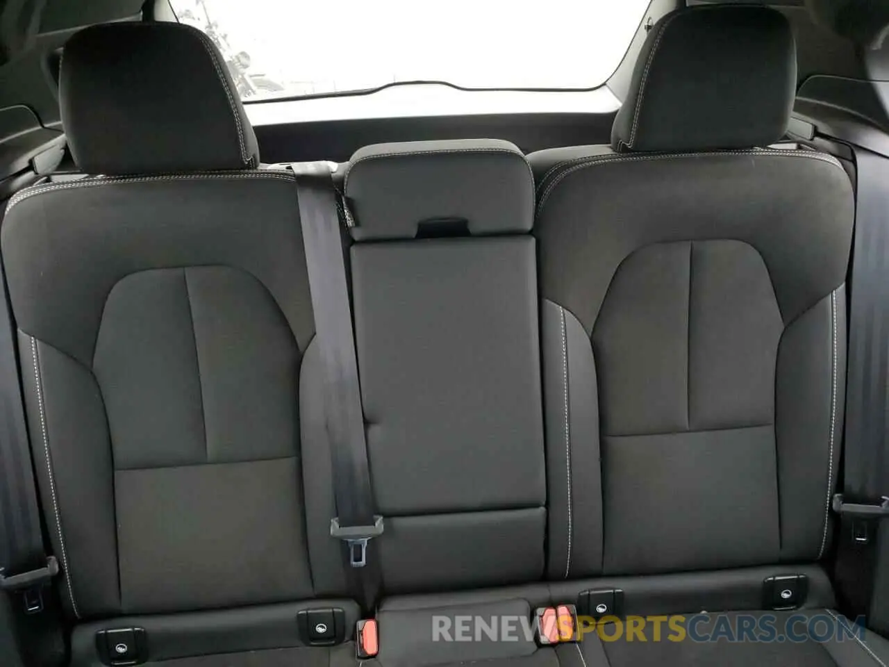 10 Photograph of a damaged car YV4ED3UBXN2749811 VOLVO XC40 P8 RE 2022