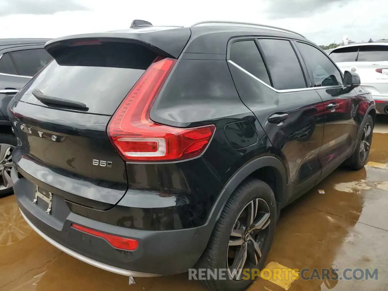 3 Фотография поврежденного автомобиля YV4L12UE5P2042610 VOLVO XC40 PLUS 2023