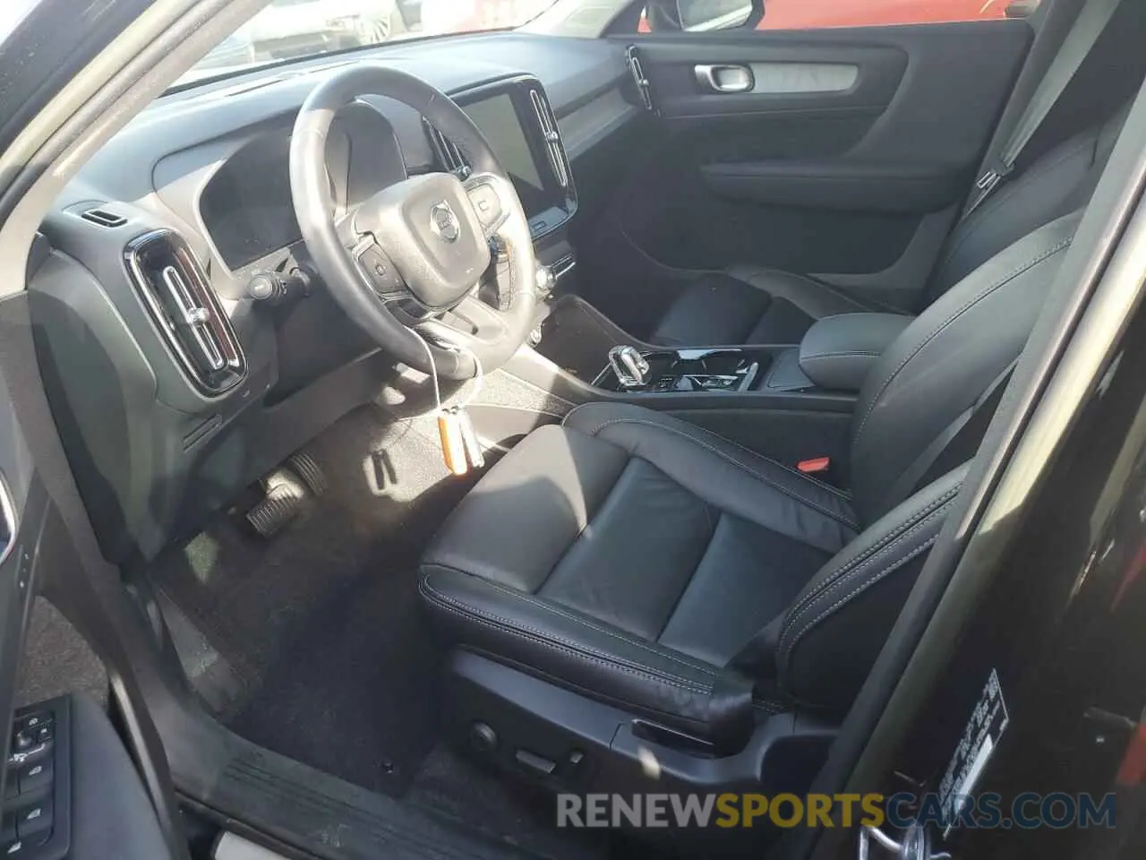7 Фотография поврежденного автомобиля YV4L12UE5P2042610 VOLVO XC40 PLUS 2023