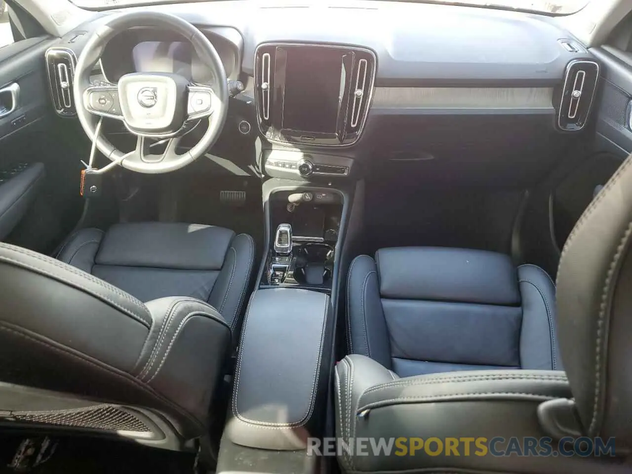 8 Фотография поврежденного автомобиля YV4L12UE5P2042610 VOLVO XC40 PLUS 2023
