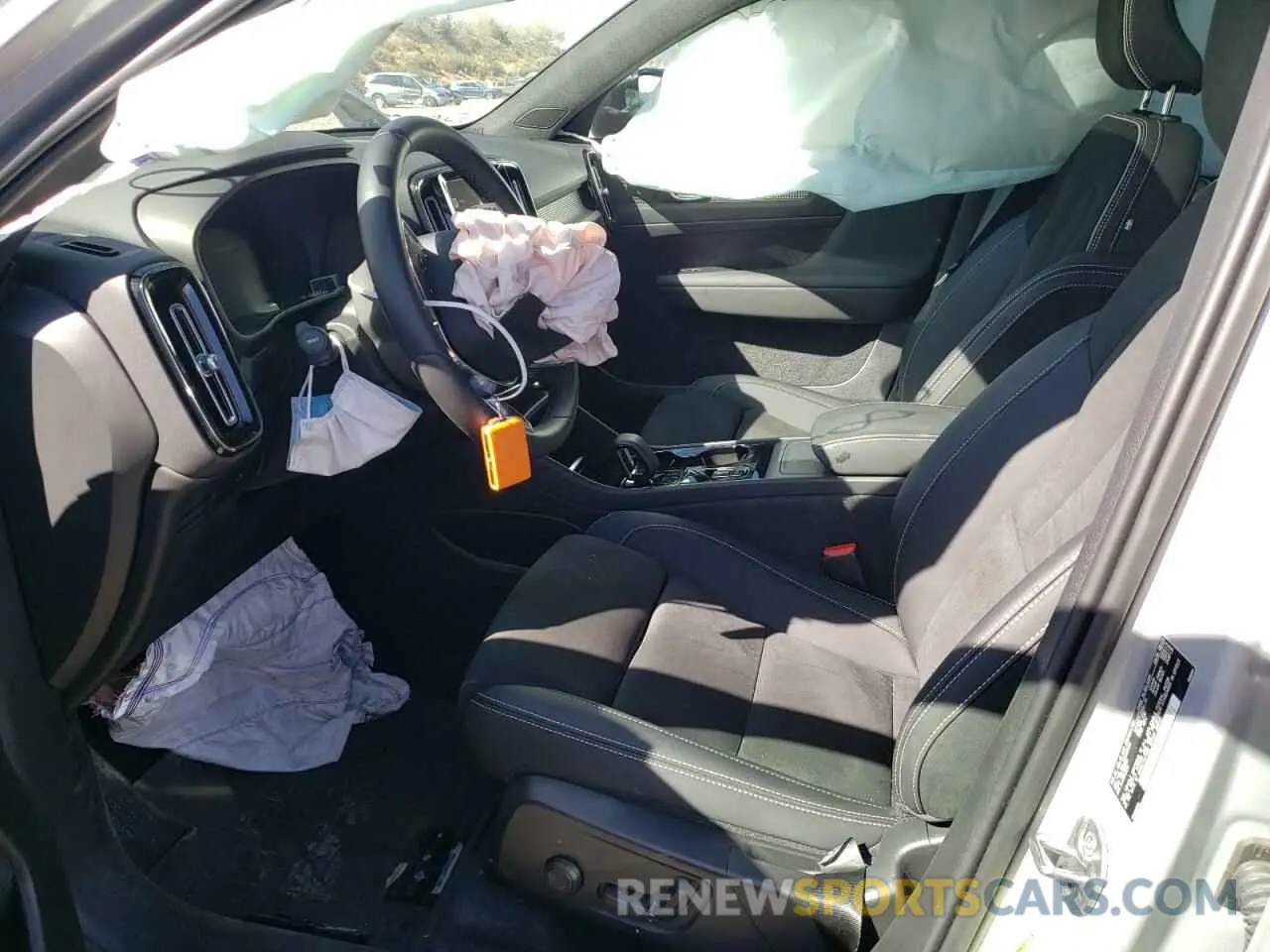 7 Photograph of a damaged car YV4L12UL5P2068610 VOLVO XC40 PLUS 2023