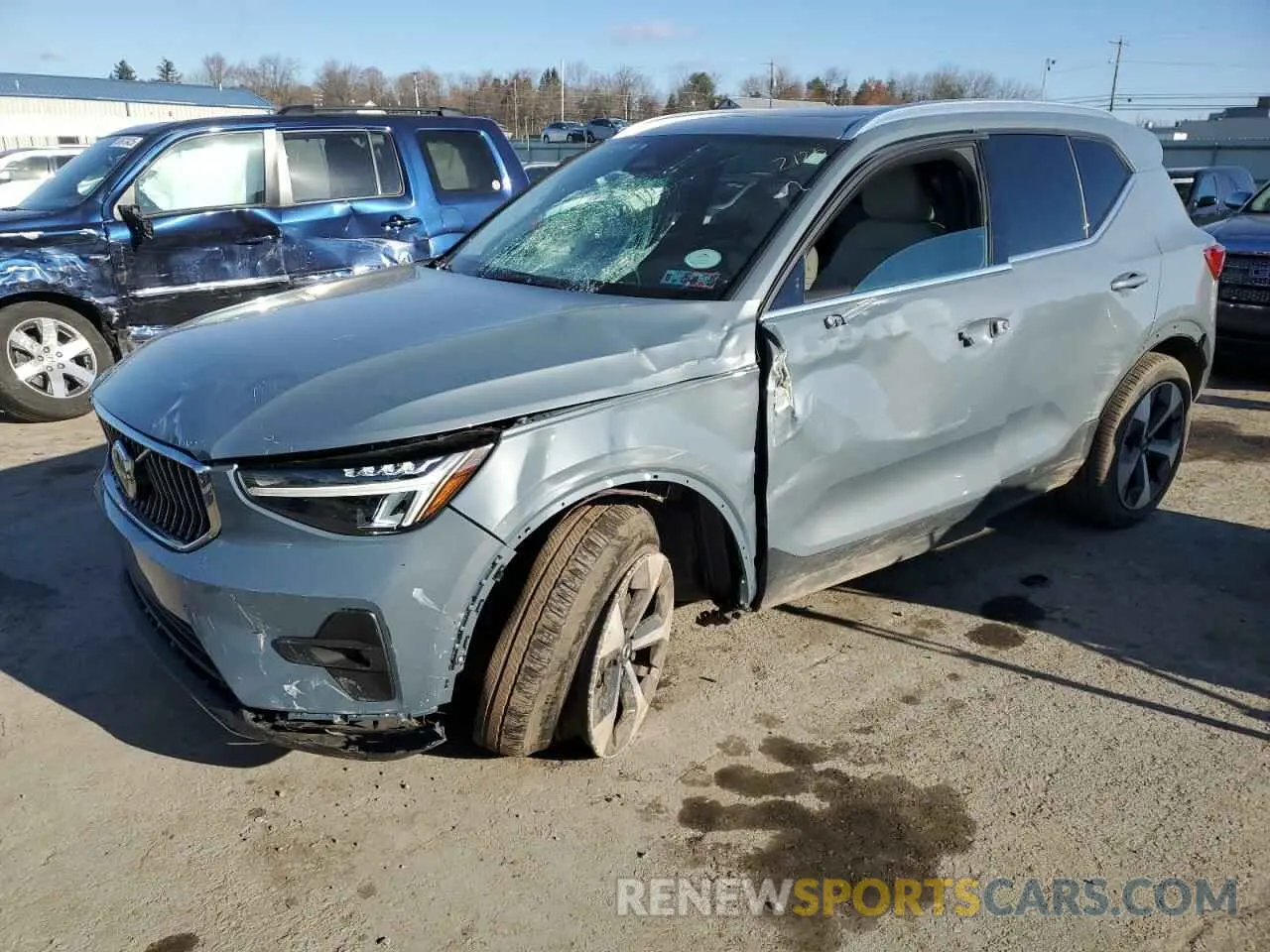 1 Фотография поврежденного автомобиля YV4L12UN8P2913418 VOLVO XC40 PLUS 2023