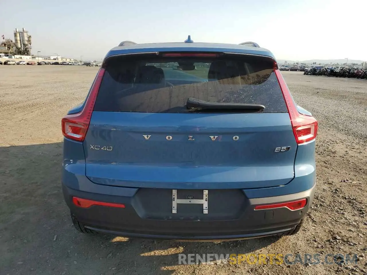 6 Photograph of a damaged car YV4L12UW1P2032763 VOLVO XC40 PLUS 2023