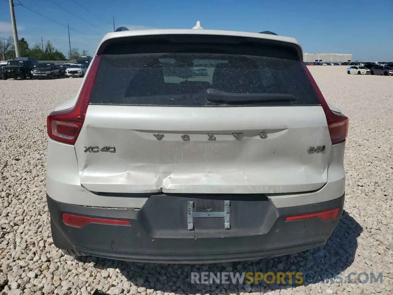 6 Photograph of a damaged car YV4L12UW1P2938640 VOLVO XC40 PLUS 2023