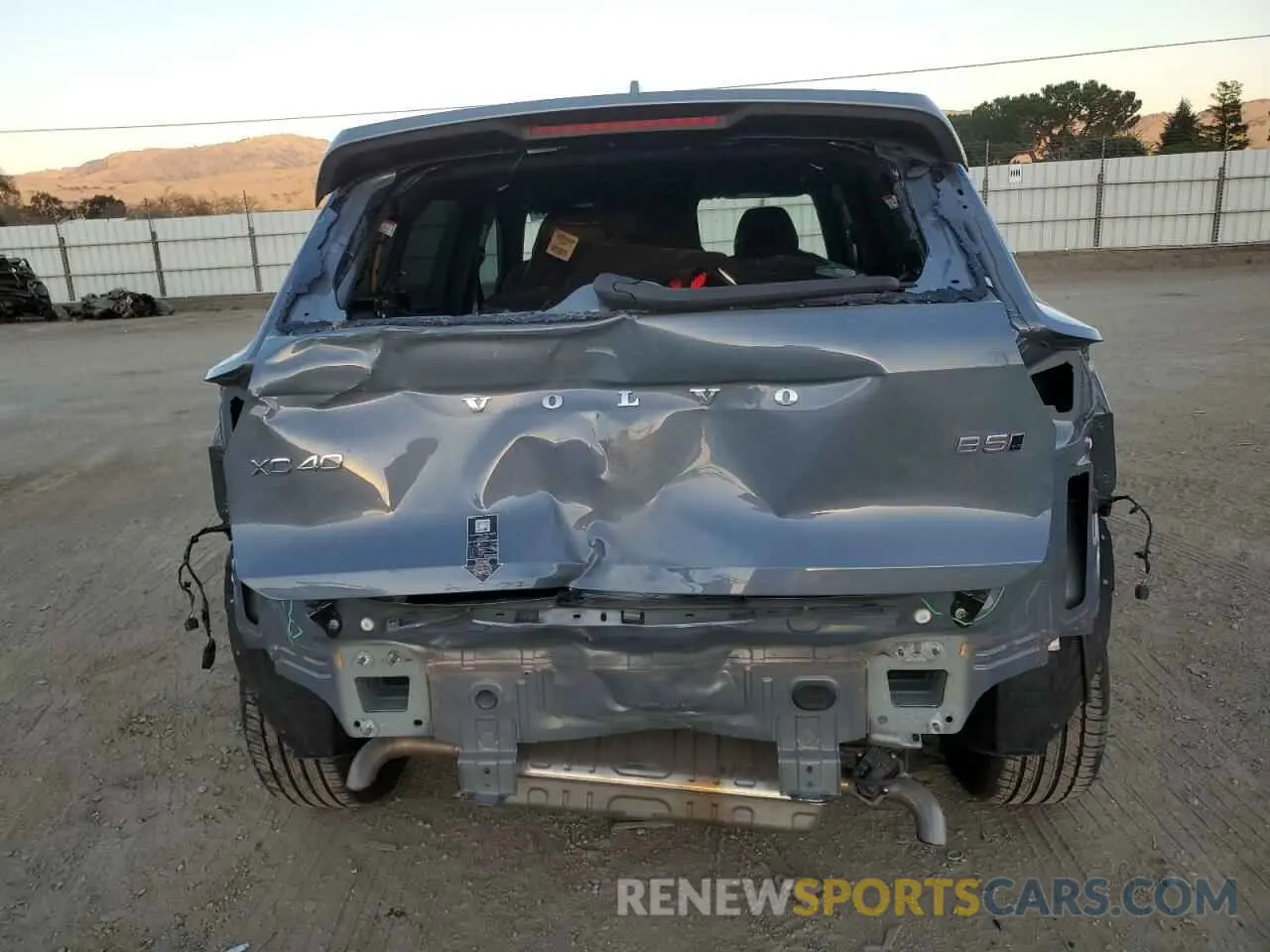 6 Фотография поврежденного автомобиля YV4L12UW4P2085974 VOLVO XC40 PLUS 2023