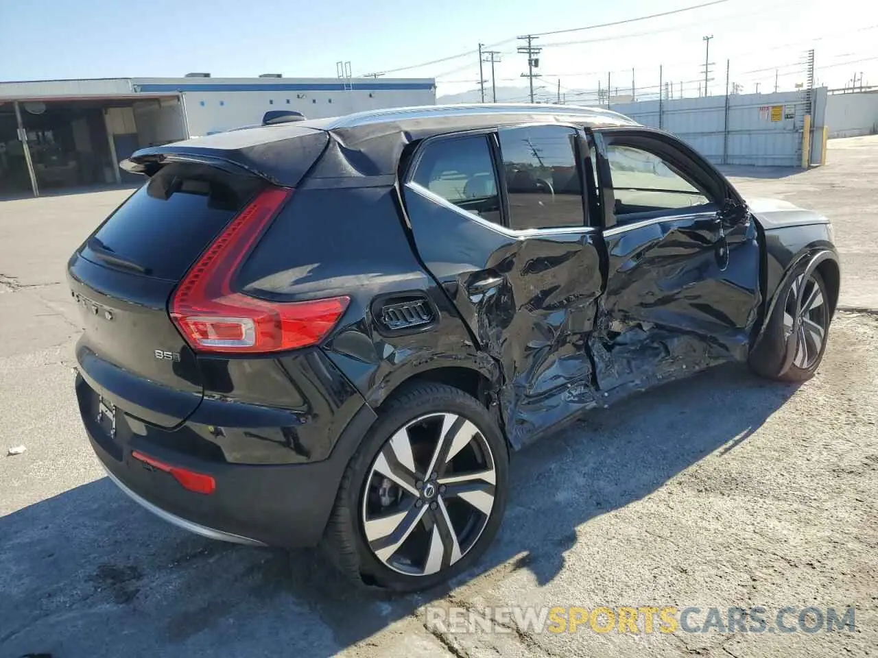 3 Фотография поврежденного автомобиля YV4L12UE0R2215081 VOLVO XC40 PLUS 2024