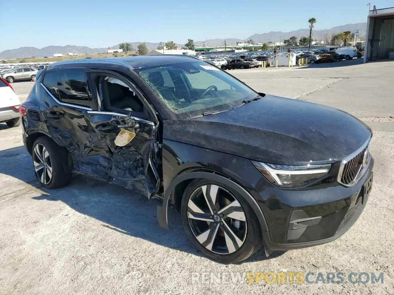 4 Фотография поврежденного автомобиля YV4L12UE0R2215081 VOLVO XC40 PLUS 2024