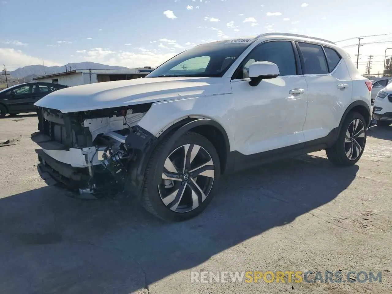 1 Фотография поврежденного автомобиля YV4L12UE2R2343984 VOLVO XC40 PLUS 2024
