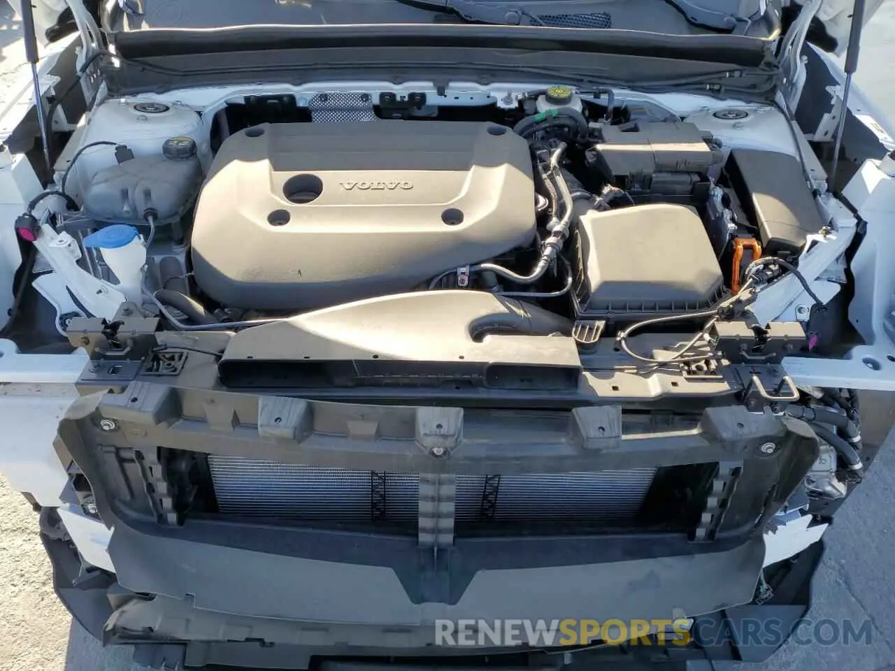 13 Фотография поврежденного автомобиля YV4L12UE2R2343984 VOLVO XC40 PLUS 2024