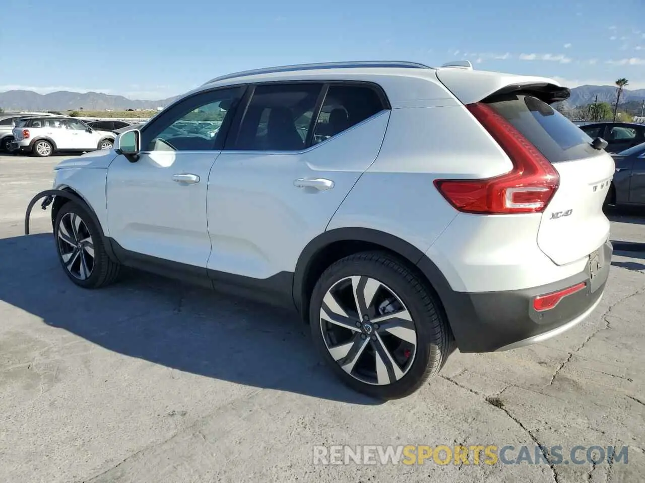 2 Фотография поврежденного автомобиля YV4L12UE2R2343984 VOLVO XC40 PLUS 2024