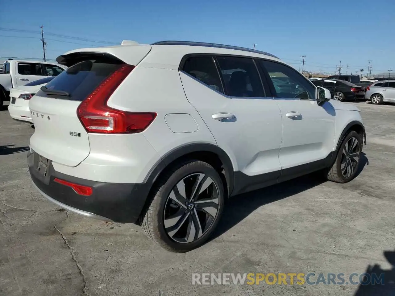 3 Фотография поврежденного автомобиля YV4L12UE2R2343984 VOLVO XC40 PLUS 2024