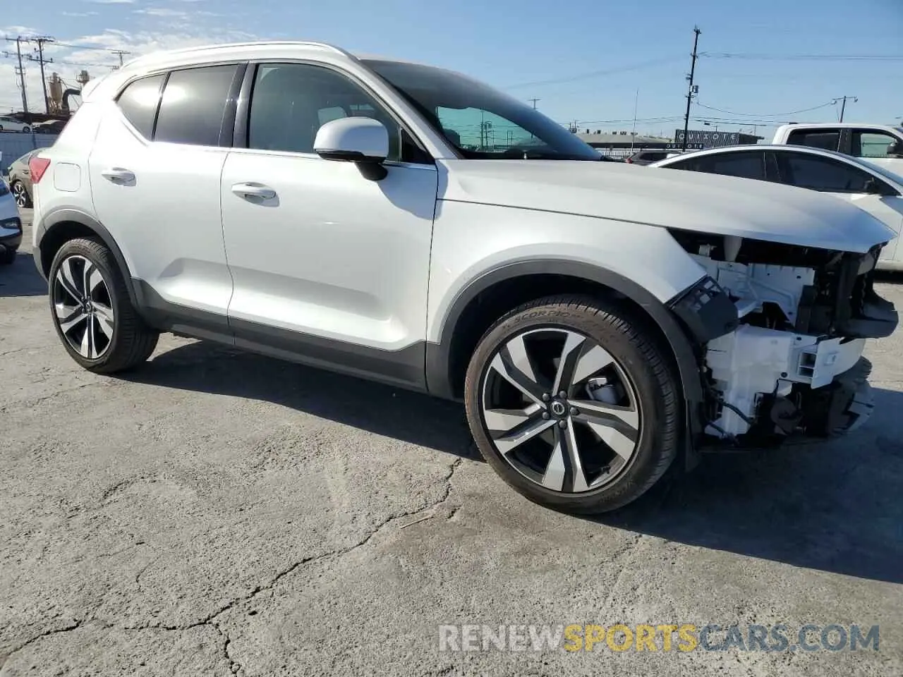 4 Фотография поврежденного автомобиля YV4L12UE2R2343984 VOLVO XC40 PLUS 2024