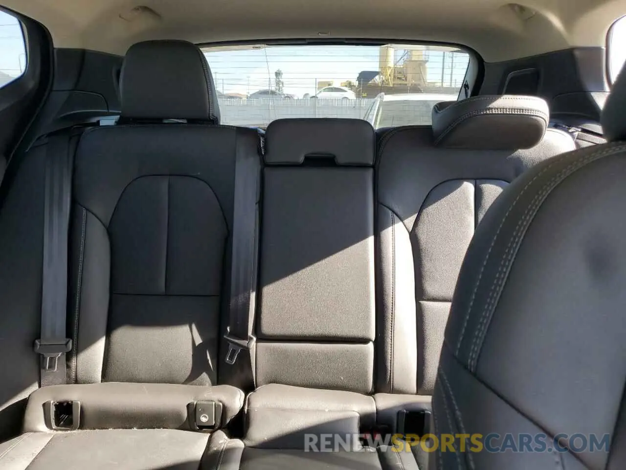 10 Фотография поврежденного автомобиля YV4L12UE8R2381381 VOLVO XC40 PLUS 2024